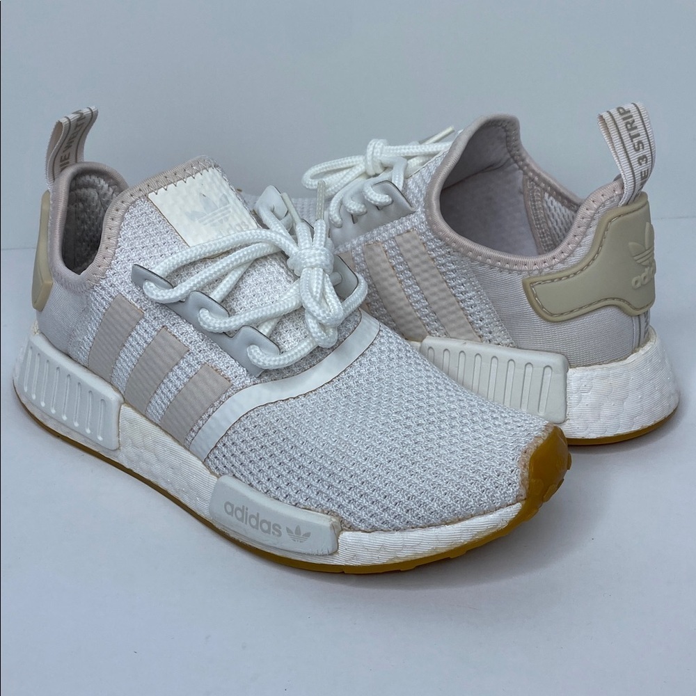 Adidas NMD R1 White Gum size Men’s 4.5 or Women’s 6 - Picture 3 of 9
